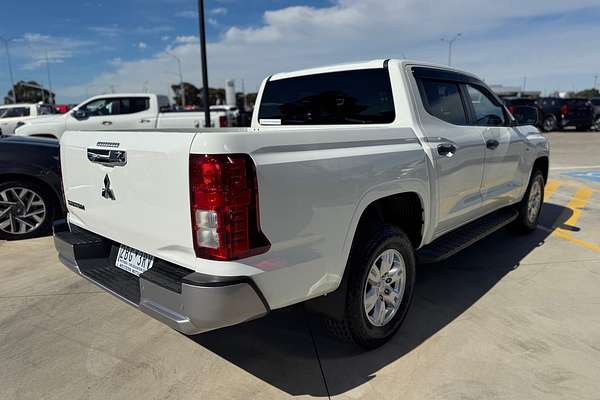 2024 Mitsubishi Triton GLX+ MV 4X4