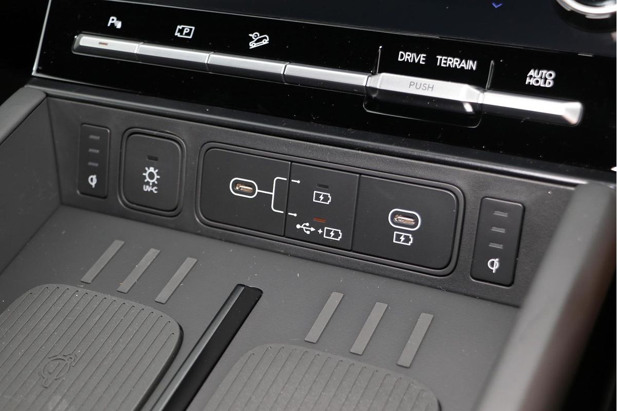 2025 Hyundai Santa Fe MX5.V1