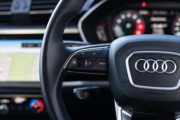 2024 Audi Q3 35 TFSI Dynamic Black F3
