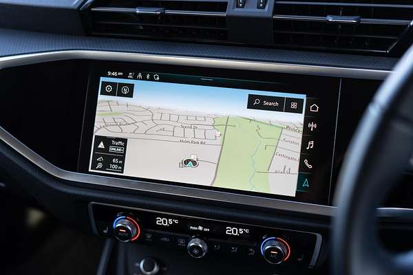 2024 Audi Q3 35 TFSI Dynamic Black F3