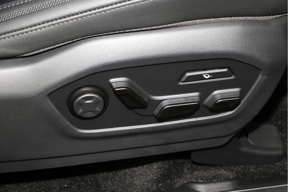 2025 Hyundai Santa Fe MX5.V1
