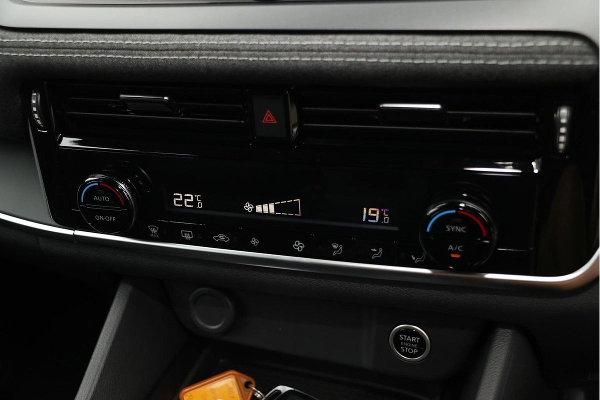 2024 Nissan QASHQAI ST J12