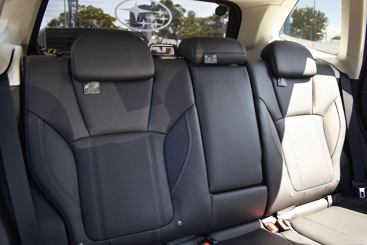 2024 Subaru Forester 2.5i-S S5