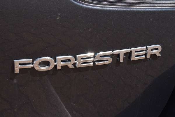 2024 Subaru Forester 2.5i-S S5