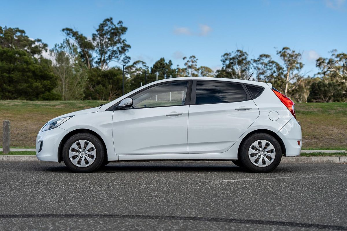 2016 Hyundai Accent Active RB4