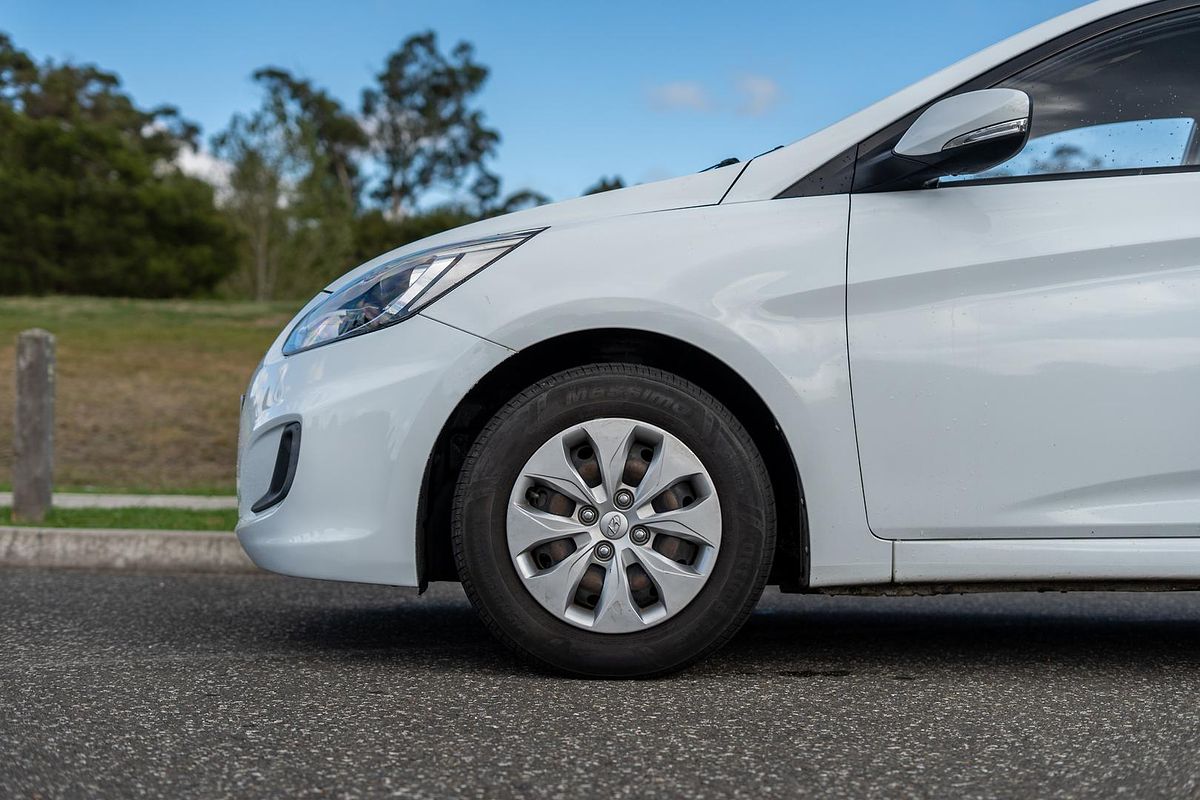 2016 Hyundai Accent Active RB4