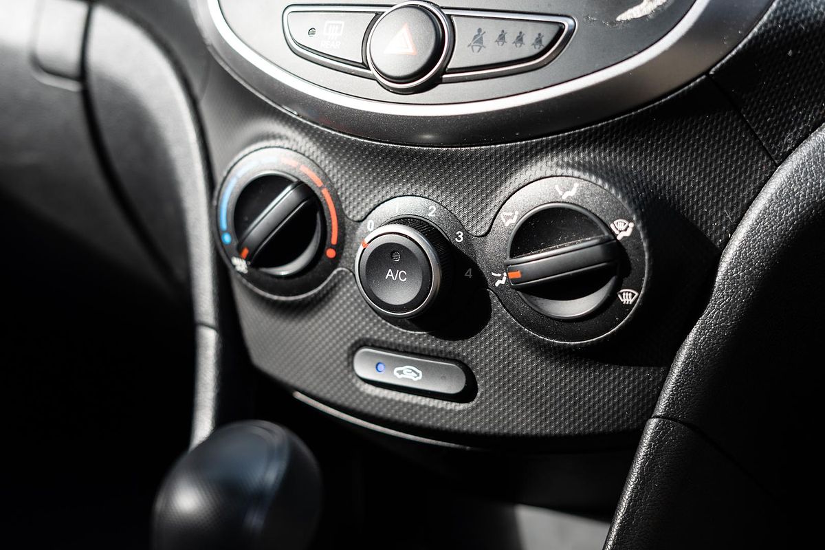 2016 Hyundai Accent Active RB4