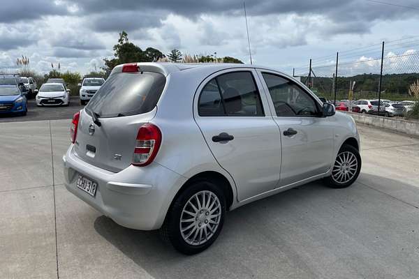 2012 Nissan MICRA ST-L K13