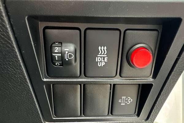2019 Toyota Hilux SR GUN126R 4X4