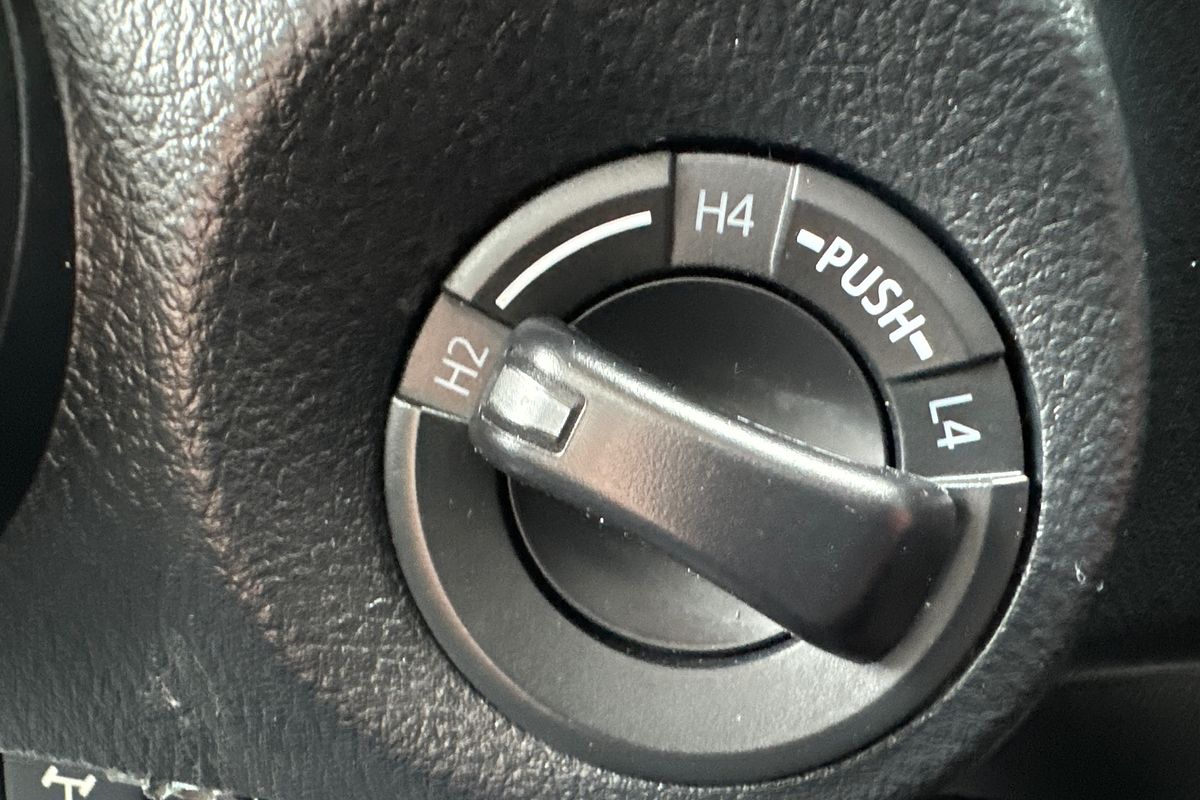 2019 Toyota Hilux SR GUN126R 4X4