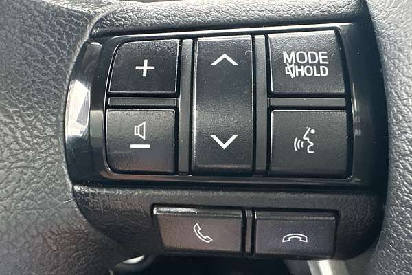 2019 Toyota Hilux SR GUN126R 4X4