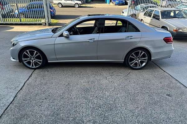 2013 Mercedes-Benz E-Class E300 BlueTEC Hybrid W212
