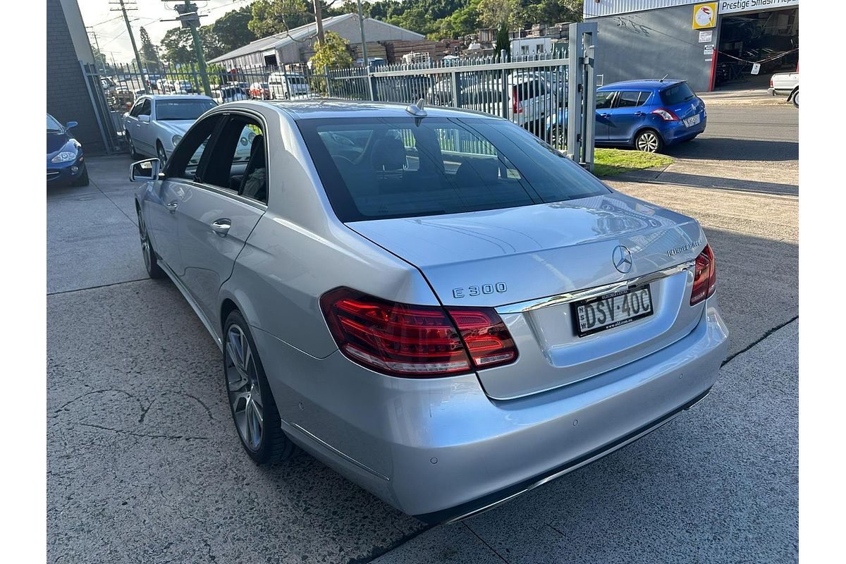 2013 Mercedes-Benz E-Class E300 BlueTEC Hybrid W212