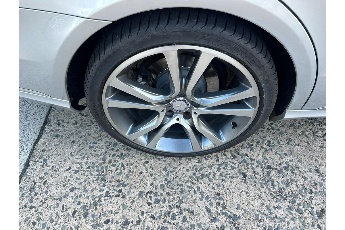 2013 Mercedes-Benz E-Class E300 BlueTEC Hybrid W212