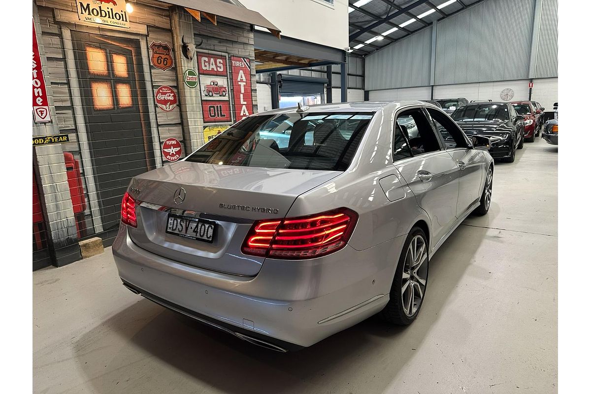 2013 Mercedes-Benz E-Class E300 BlueTEC Hybrid W212