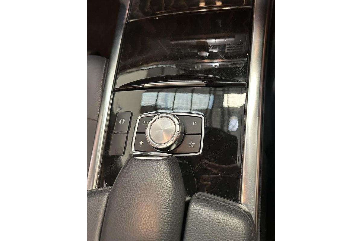 2013 Mercedes-Benz E-Class E300 BlueTEC Hybrid W212