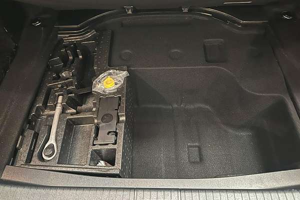 2013 Mercedes-Benz E-Class E300 BlueTEC Hybrid W212