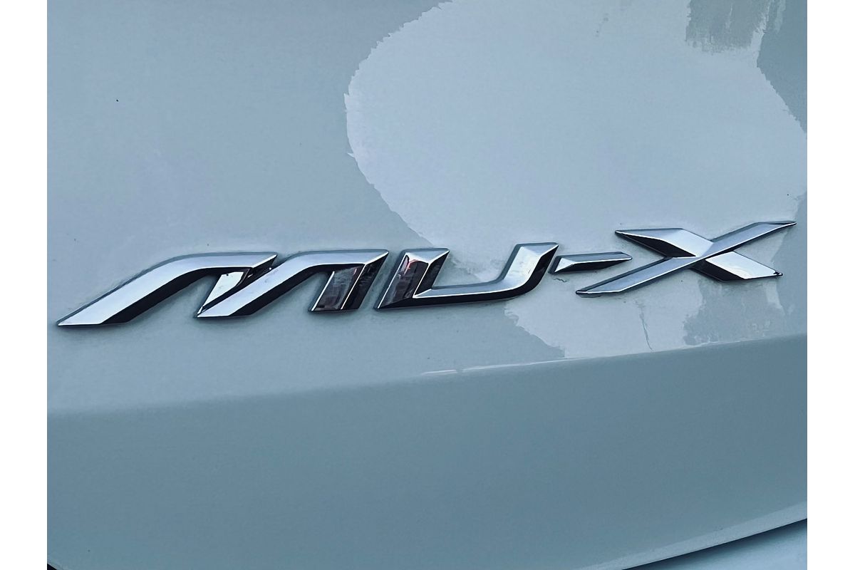 2023 Isuzu MU-X LS-U