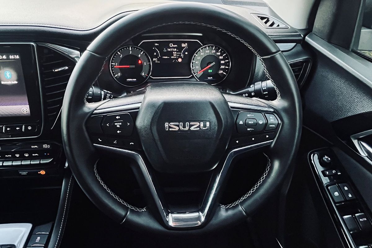2023 Isuzu MU-X LS-U