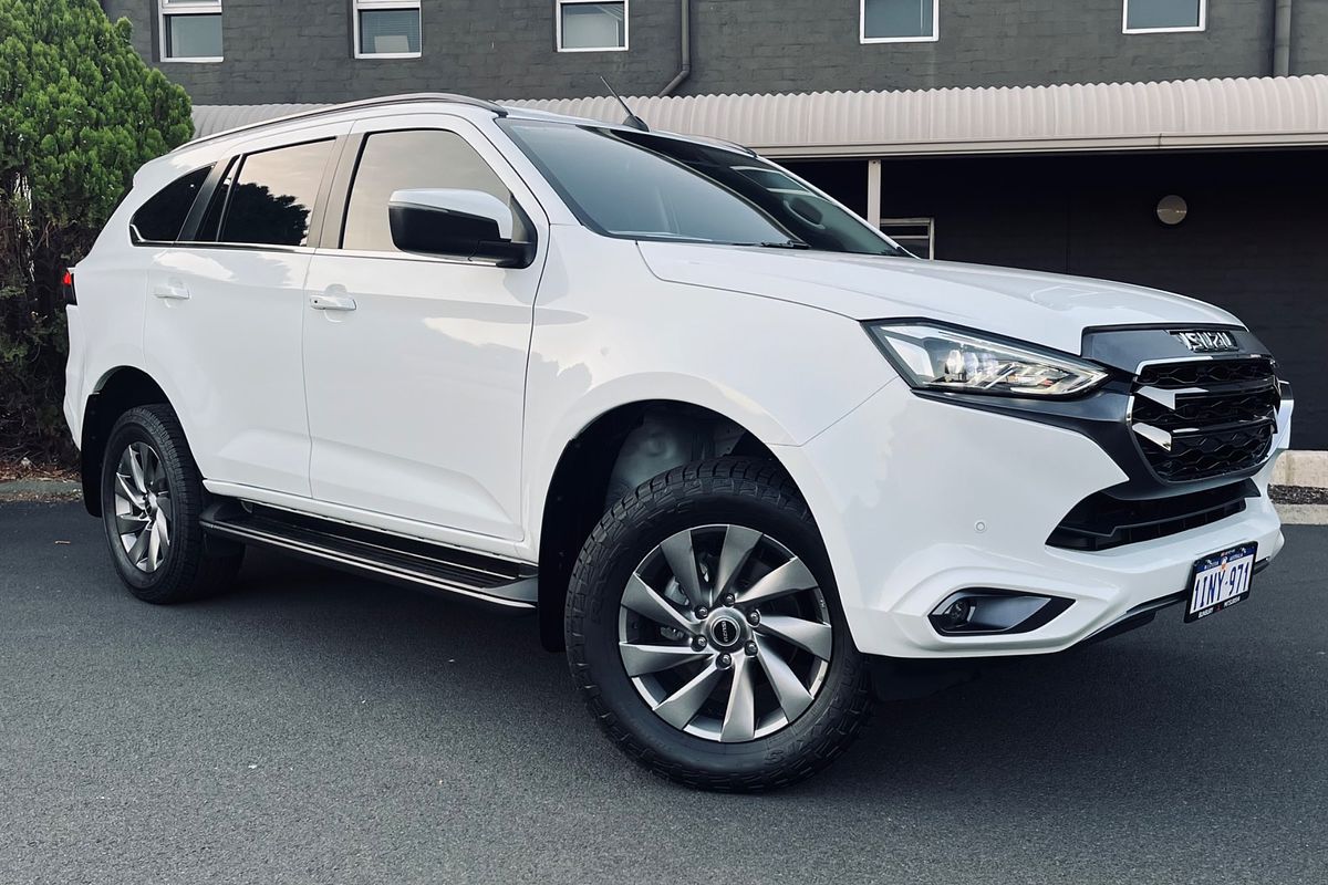 2023 Isuzu MU-X LS-U