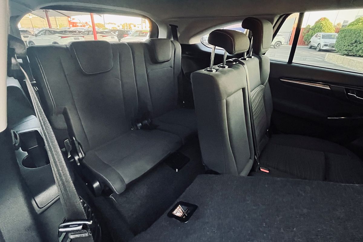 2023 Isuzu MU-X LS-U