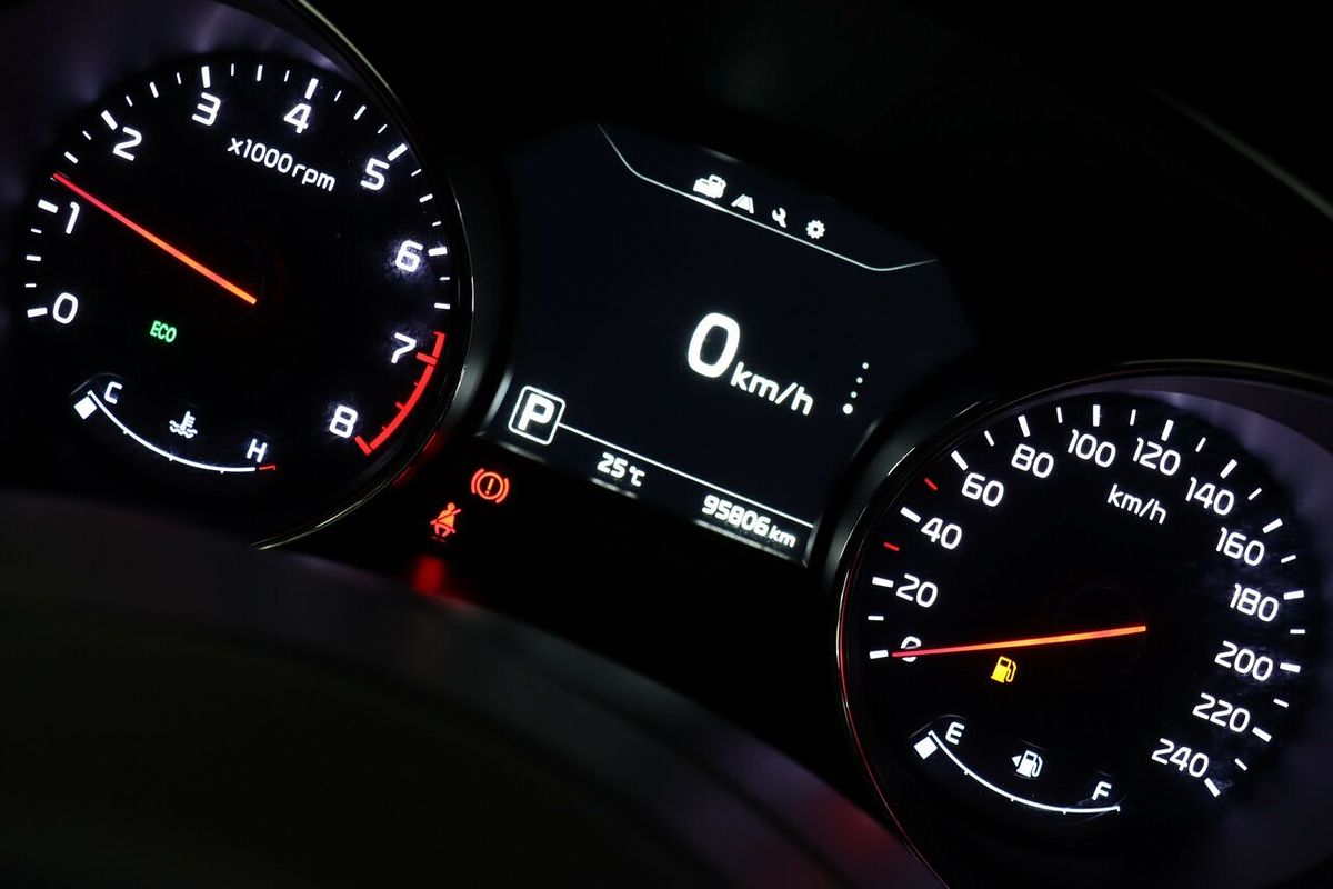 2016 Kia Carnival Platinum YP