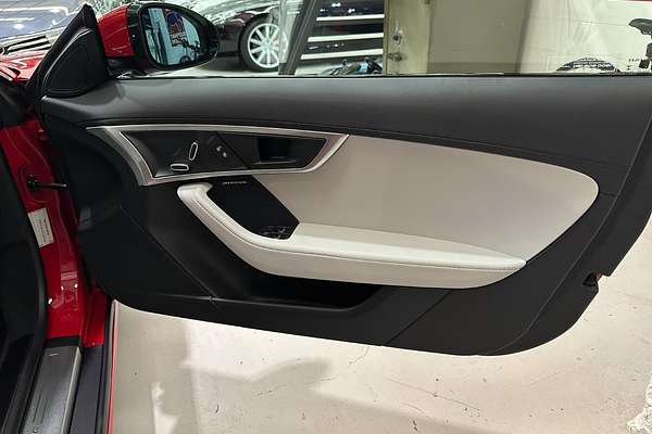 2019 Jaguar F-TYPE R-Dynamic 280kW X152