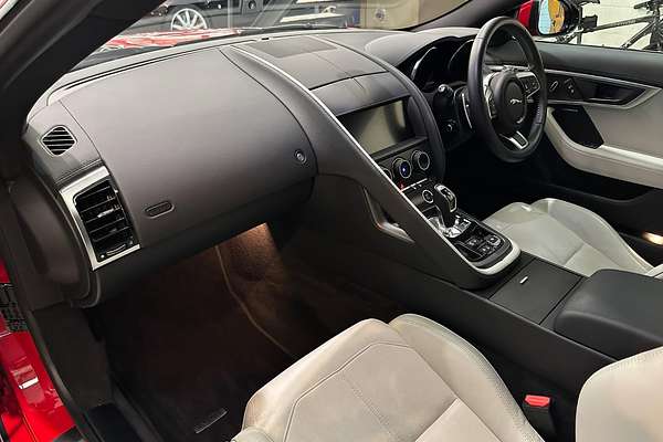 2019 Jaguar F-TYPE R-Dynamic 280kW X152