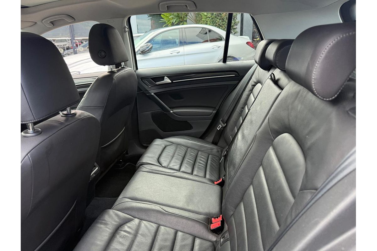 2015 Volkswagen Golf 103TSI Highline 7