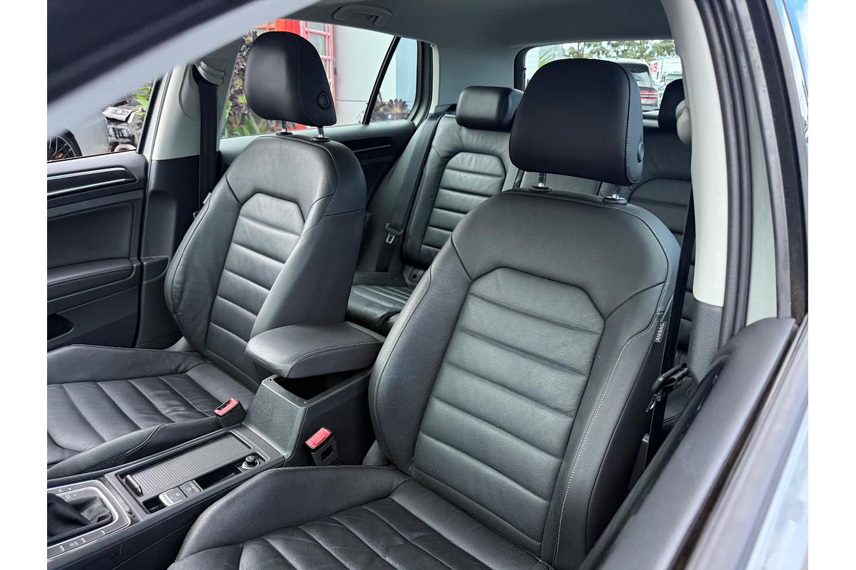2015 Volkswagen Golf 103TSI Highline 7