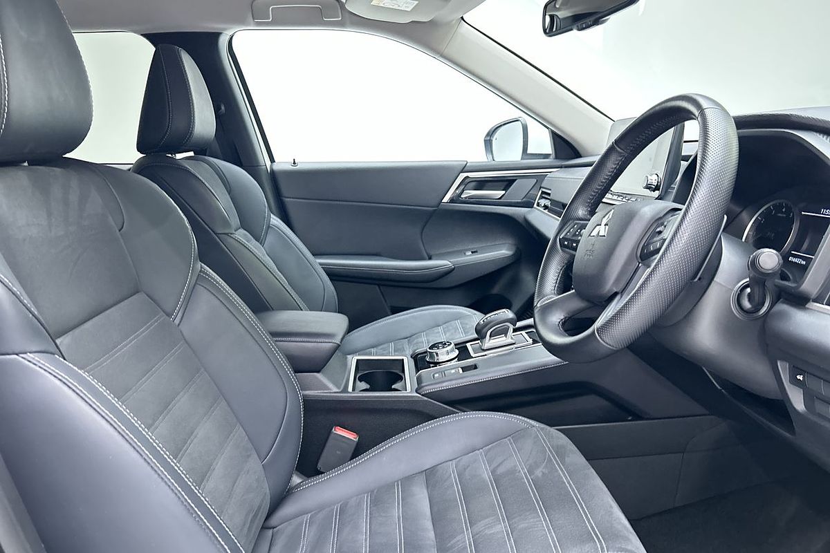 2024 Mitsubishi Outlander Aspire ZM