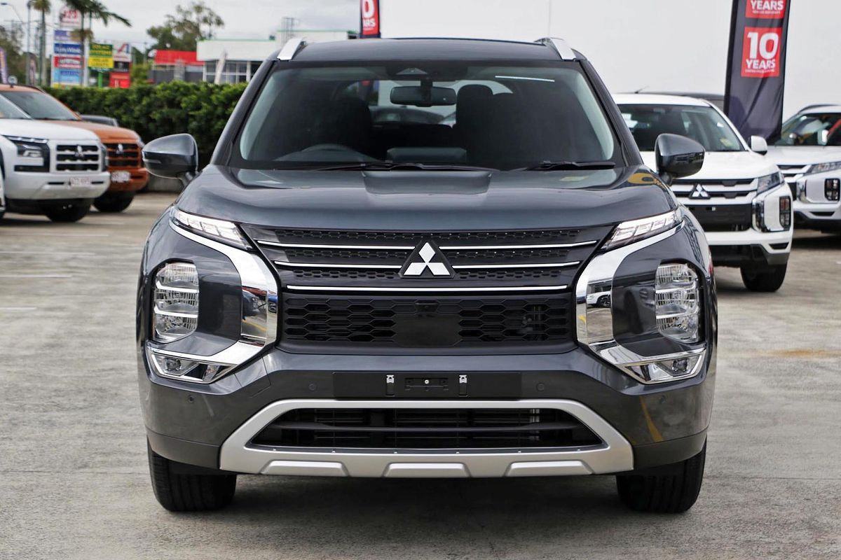 2024 Mitsubishi Outlander LS ZM