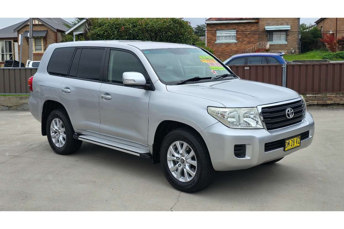 2014 Toyota Landcruiser GXL VDJ200R