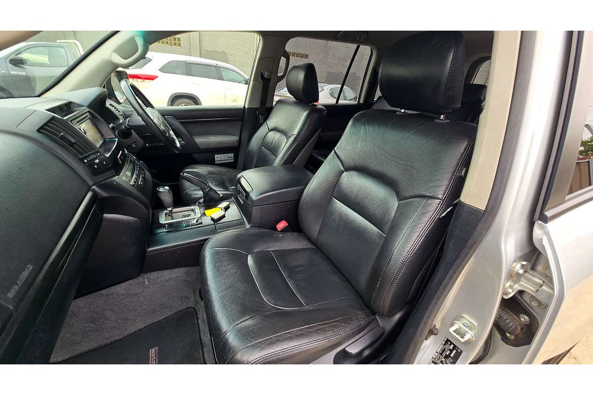 2014 Toyota Landcruiser GXL VDJ200R