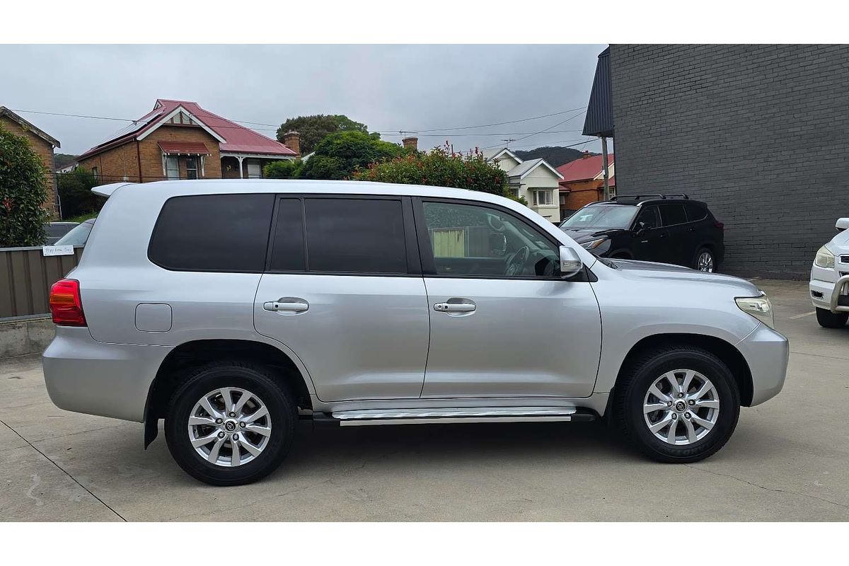 2014 Toyota Landcruiser GXL VDJ200R