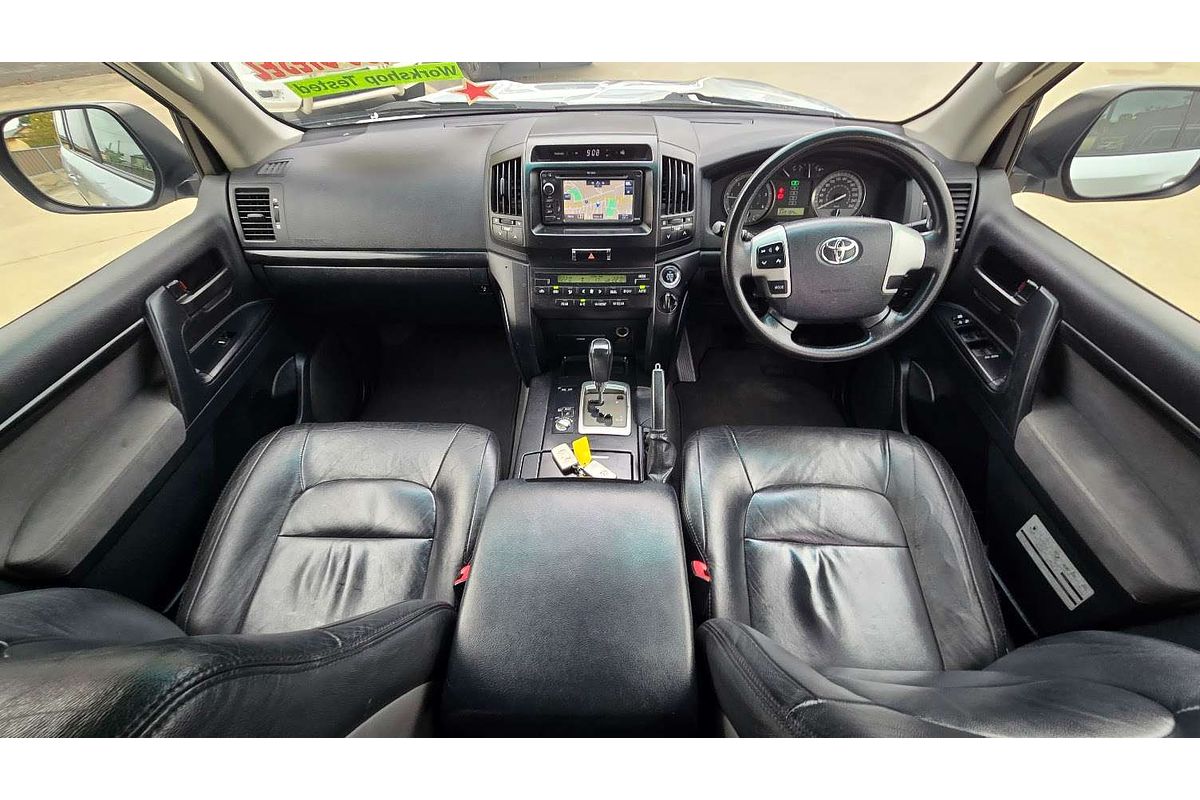 2014 Toyota Landcruiser GXL VDJ200R