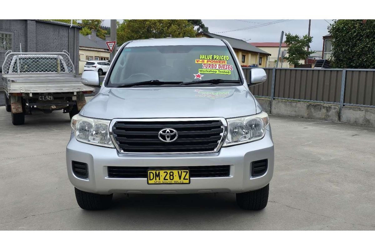 2014 Toyota Landcruiser GXL VDJ200R
