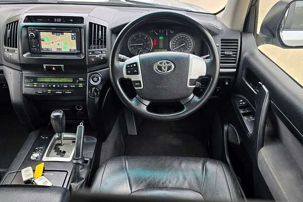 2014 Toyota Landcruiser GXL VDJ200R