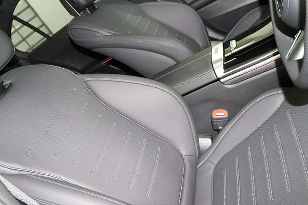2024 Mercedes-Benz C-Class C200 Night Edition W206