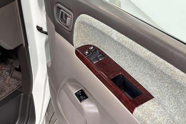 1999 Nissan Elgrand X Limited ALWE50