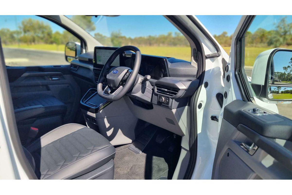 2024 Ford Tourneo Titanium X AV SWB