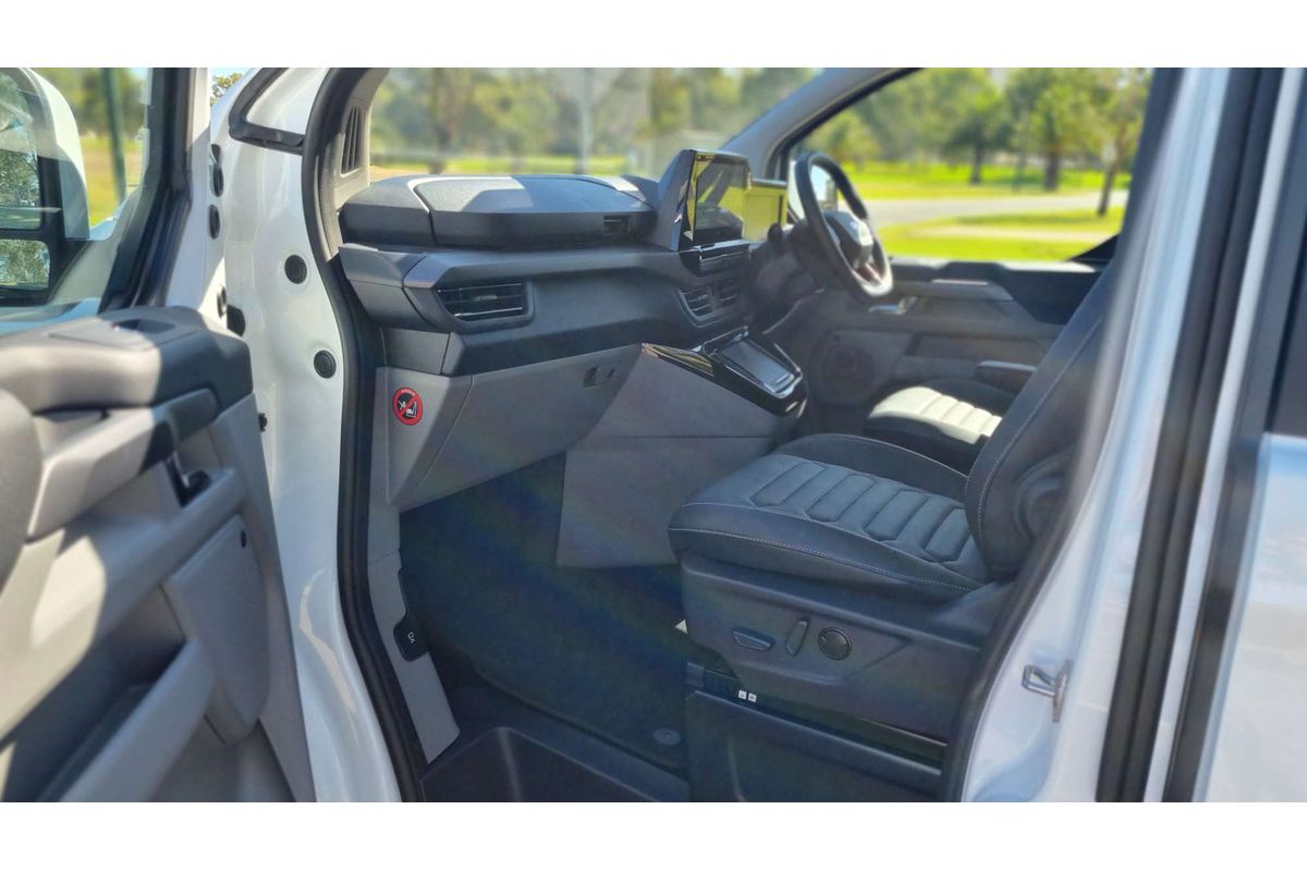 2024 Ford Tourneo Titanium X AV SWB