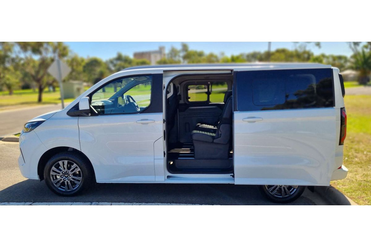 2024 Ford Tourneo Titanium X AV SWB