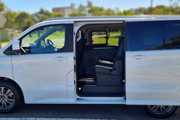 2024 Ford Tourneo Titanium X AV SWB