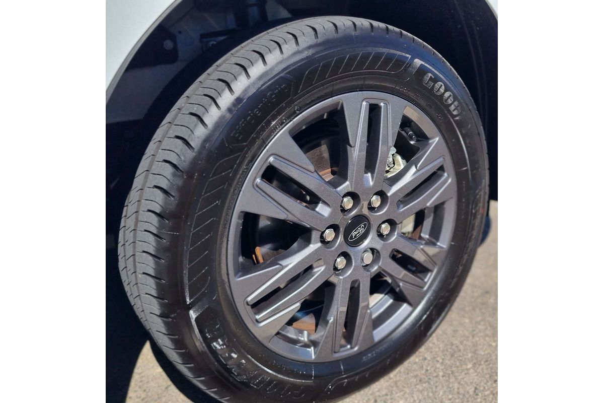 2024 Ford Tourneo Titanium X AV SWB