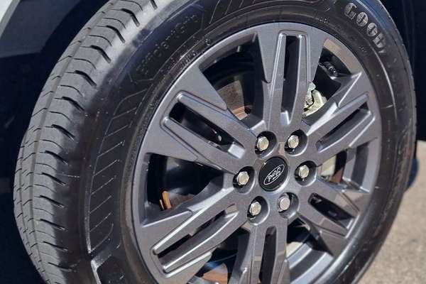2024 Ford Tourneo Titanium X AV SWB
