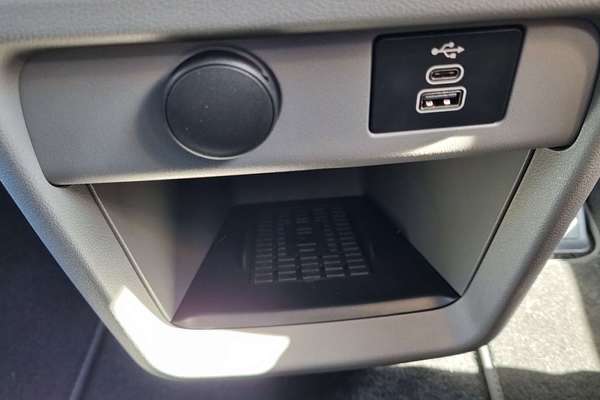 2024 Ford Tourneo Titanium X AV SWB