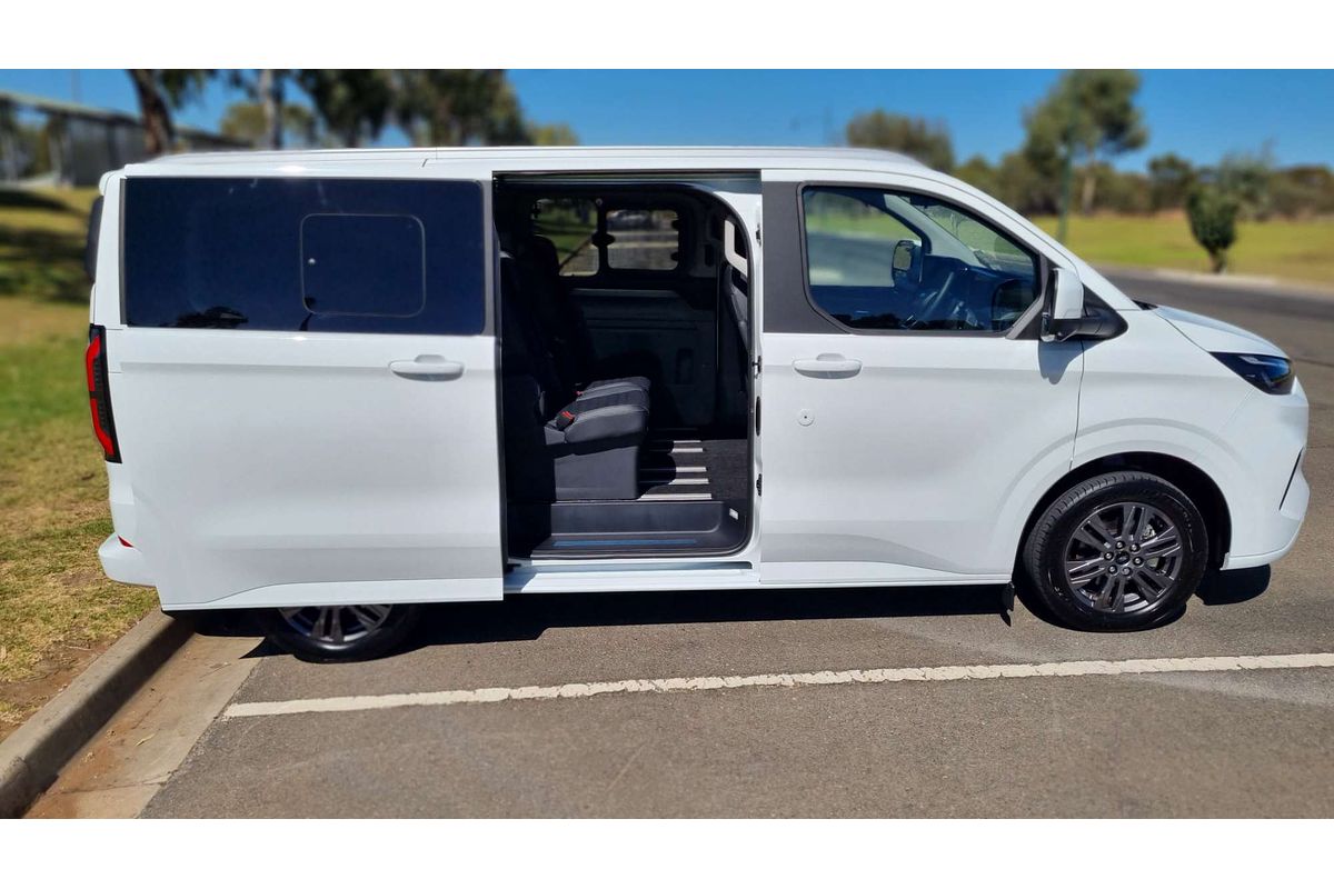 2024 Ford Tourneo Titanium X AV SWB
