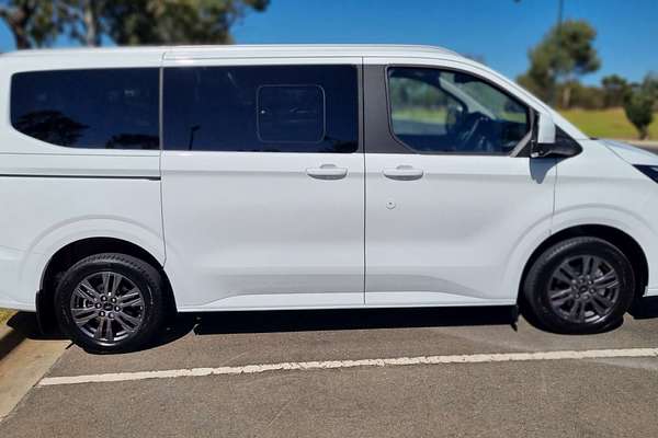 2024 Ford Tourneo Titanium X AV SWB