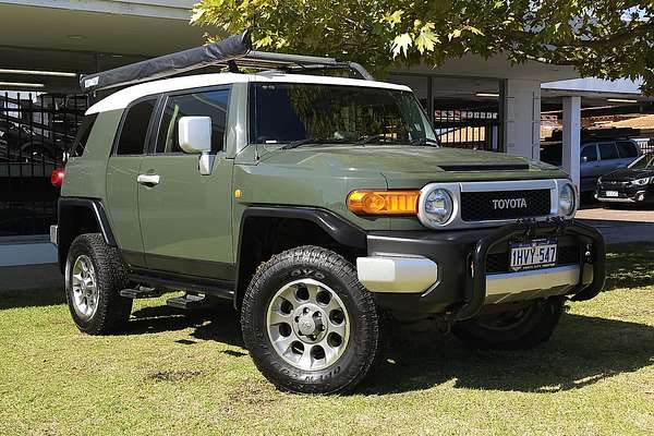 2012 Toyota FJ Cruiser GSJ15R